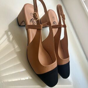 Tan and Black Women's Block Heel Slingback Pumps - Size 7
